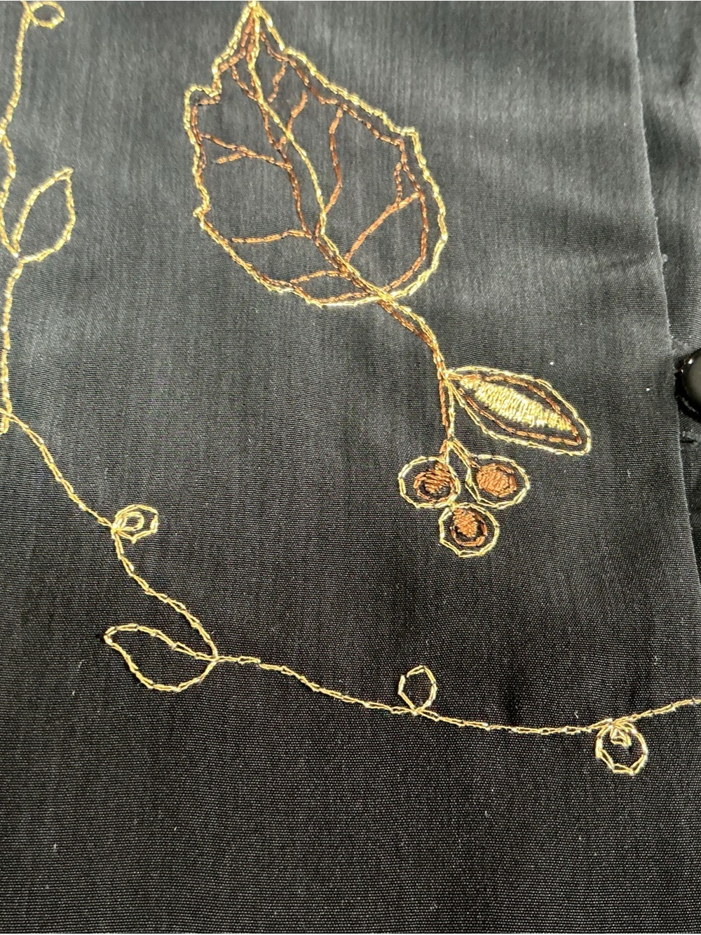 Susan Graver Black Tunic with Gold Embroidered Vine Detail NWT - Picture 7 of 15